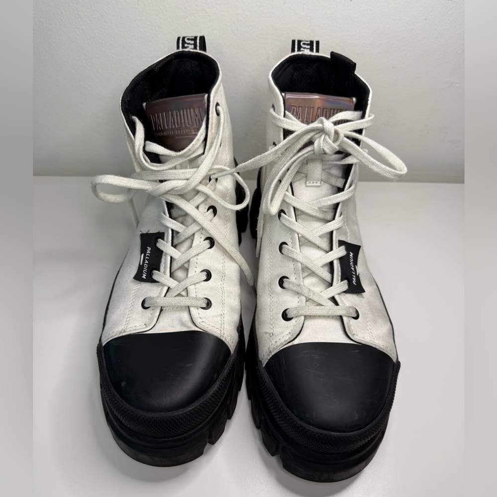 Palladium Revolt Hi Platform Boot Women’s Size 10